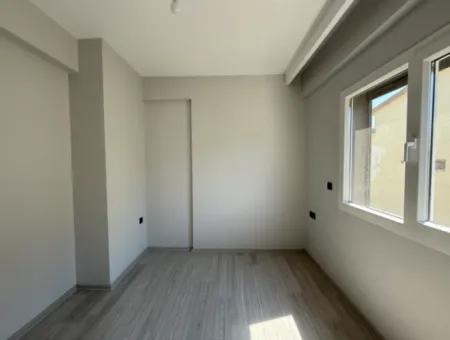 Brandneue 21-Wohnung Zum Verkauf Im Viertel Seferihisar Camikebir | Mit Balkon | Automatischer Verschluss | Arçelik Built-In | Mit Parken