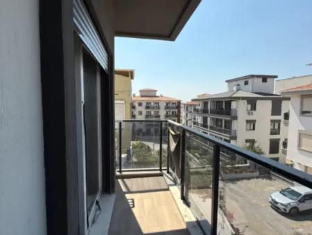 Brandneue 21-Wohnung Zum Verkauf Im Viertel Seferihisar Camikebir | Mit Balkon | Automatischer Verschluss | Arçelik Built-In | Mit Parken