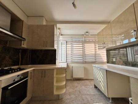 2 1 110 M² Gut Gepflegte Wohnung Zur Miete In Der Nähe Von Alsancak Tevfik Fikret!
