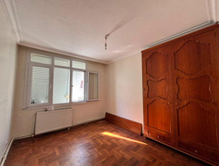 2 1 110 M² Gut Gepflegte Wohnung Zur Miete In Der Nähe Von Alsancak Tevfik Fikret!