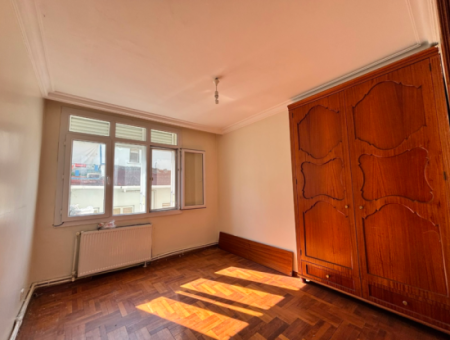 2 1 110 M² Gut Gepflegte Wohnung Zur Miete In Der Nähe Von Alsancak Tevfik Fikret!