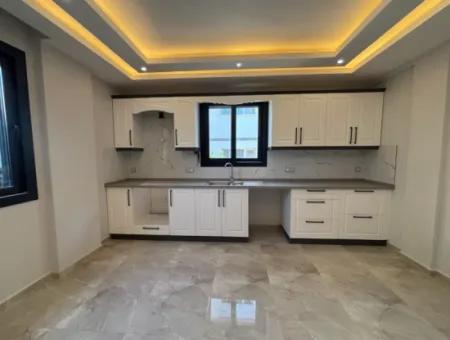 Private Villa Zum Verkauf Im Villas-Gebiet Im Stadtzentrum Von Seferihisar