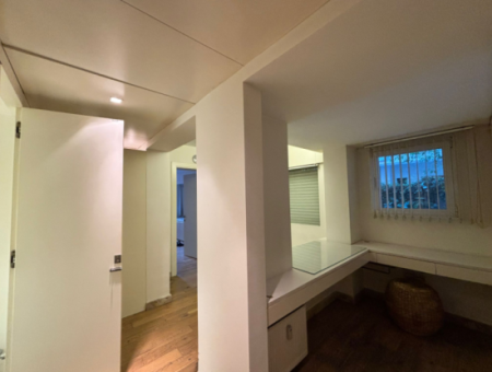 1 1 70M² Konzeptwohnung Zu Mieten Mit Fensterläden In Der Alsancak Libas Strasse