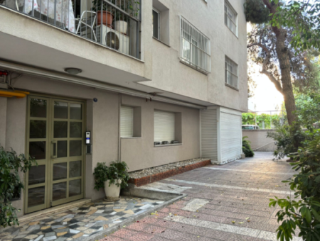 1 1 70M² Konzeptwohnung Zu Mieten Mit Fensterläden In Der Alsancak Libas Strasse