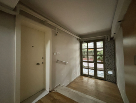 1 1 70M² Konzeptwohnung Zu Mieten Mit Fensterläden In Der Alsancak Libas Strasse