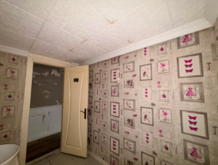1. Stock 3 1.120 M² Gut Gepflegtes Geschäft Zur Vermietung In Alsancak, Zypern, Martyrs