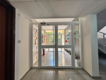 1. Etage 1 1 65M² Sichere Wohnung Zu Mieten Im Karşiyaka-Hochtal!