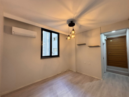 Studio-Vermietung Arbeitsplatz/Büro In Der Nähe Von Alsancak, Kordon Und Mövenpiç