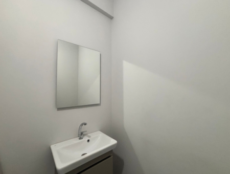 Studio-Vermietung Arbeitsplatz/Büro In Der Nähe Von Alsancak, Kordon Und Mövenpiç