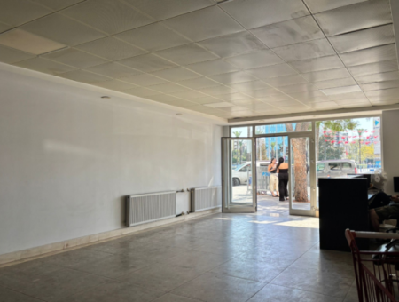 Studio-Vermietung Arbeitsplatz/Büro In Der Nähe Von Alsancak, Kordon Und Mövenpiç