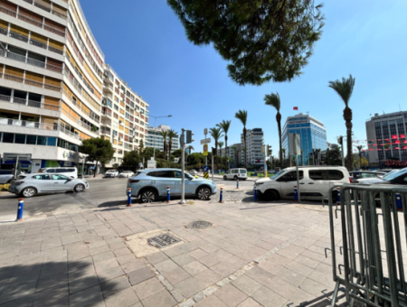 Studio-Vermietung Arbeitsplatz/Büro In Der Nähe Von Alsancak, Kordon Und Mövenpiç