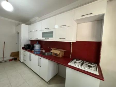 3 1 Wohnungen Zum Verkauf Im Stadtzentrum Von Seferihisar | 130 M² | Separate Küche | Erdgeschoss | Offene Vorderseite