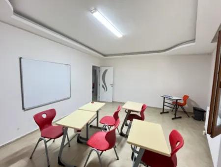 3 1 Wohnungen Zum Verkauf Im Stadtzentrum Von Seferihisar | 130 M² | Separate Küche | Erdgeschoss | Offene Vorderseite