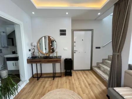 Luxuriöses Duplex Auf Einem Gelände Mit Meerblick Und Pool In Seferihisar Doğanbey!