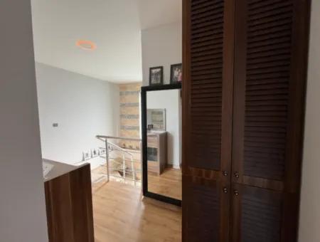 Luxuriöses Duplex Auf Einem Gelände Mit Meerblick Und Pool In Seferihisar Doğanbey!