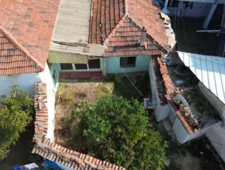 Einstehendes Haus Zum Verkauf In Kemalpaşa Halilbeyli Auf Einem 229 M² Großen Grundstück