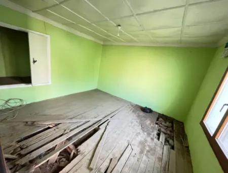 Einstehendes Haus Zum Verkauf In Kemalpaşa Halilbeyli Auf Einem 229 M² Großen Grundstück