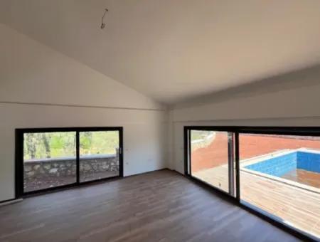 5 In 1 Luxusvilla Mit Pool In Kavakdere, Seferihisar
