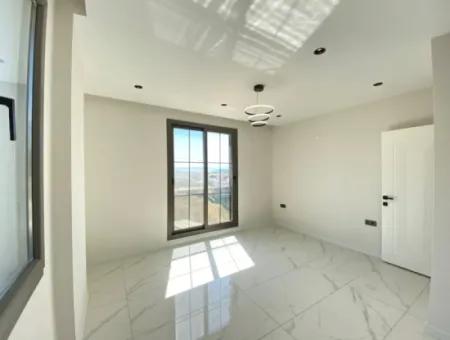 3 1 Duplex-Villa Zum Verkauf Mit Meerblick, Pool Und Parkplatz In Seferihisar Akarcada