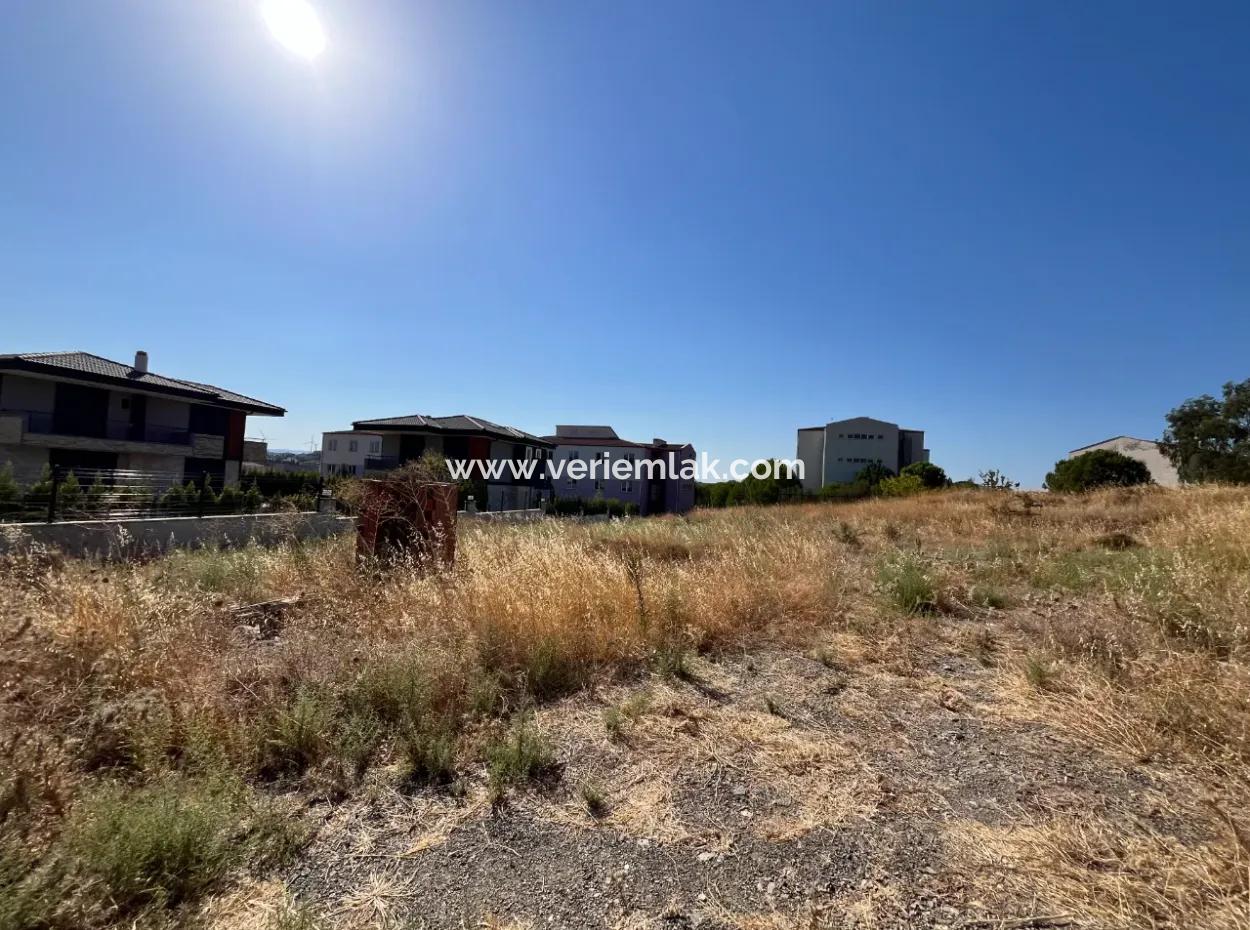1500M² Land For Investment In Seferihisar Bahçeşehir Region