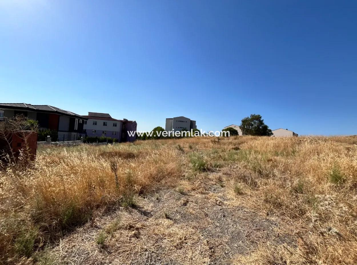 1500M² Land For Investment In Seferihisar Bahçeşehir Region