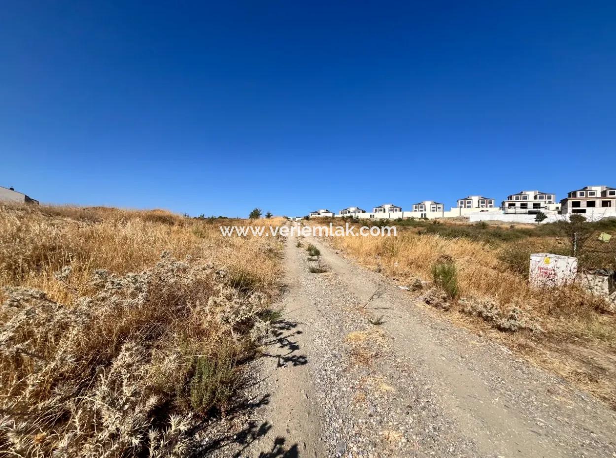 1500M² Land For Investment In Seferihisar Bahçeşehir Region