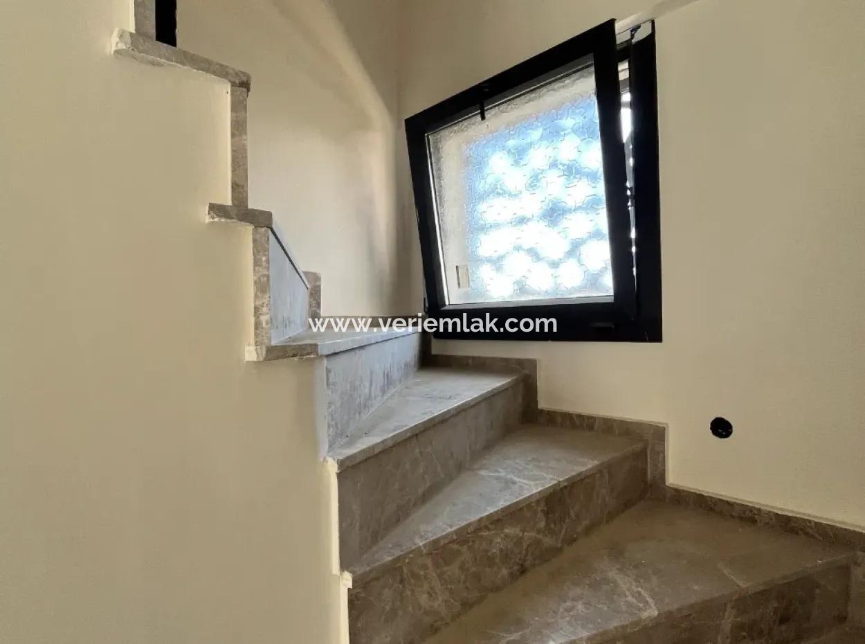 Zero And Stylish Villa Near Fulya Site In Tepecik District!