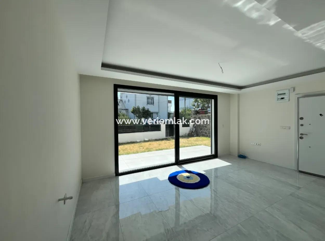 Unique Detached Duplex Villa Close To The Sea In Seferihisar Akarca!