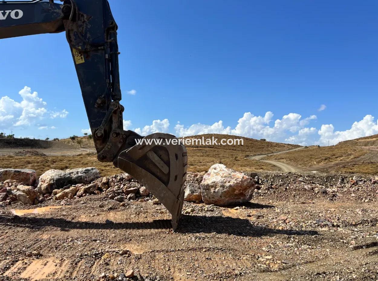 The Rising Star Of Seferihisar: 600M² Land For Sale In Çolakibrahimbey District!