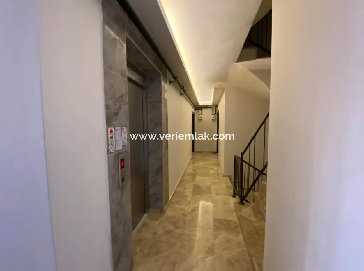 2 1 Apartment For Sale In Seferihisar Çolakibrahim Bey Neighborhood