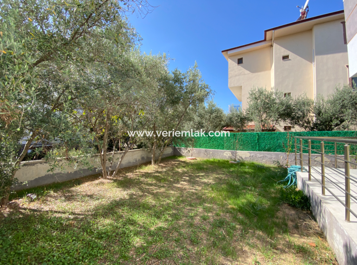 New Villa For Sale With Nature View In Seferihisar Doğanbey