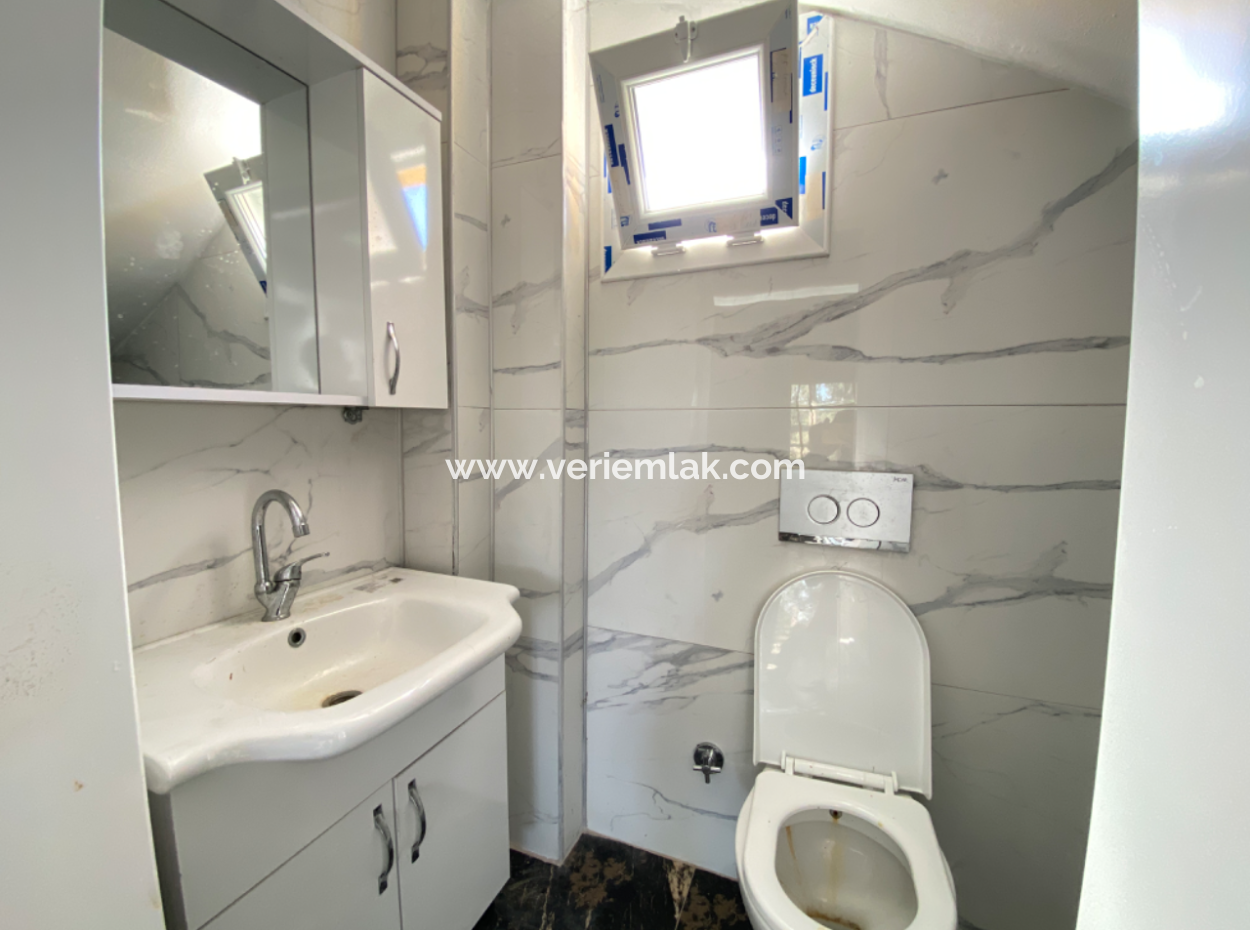 New Villa For Sale With Nature View In Seferihisar Doğanbey