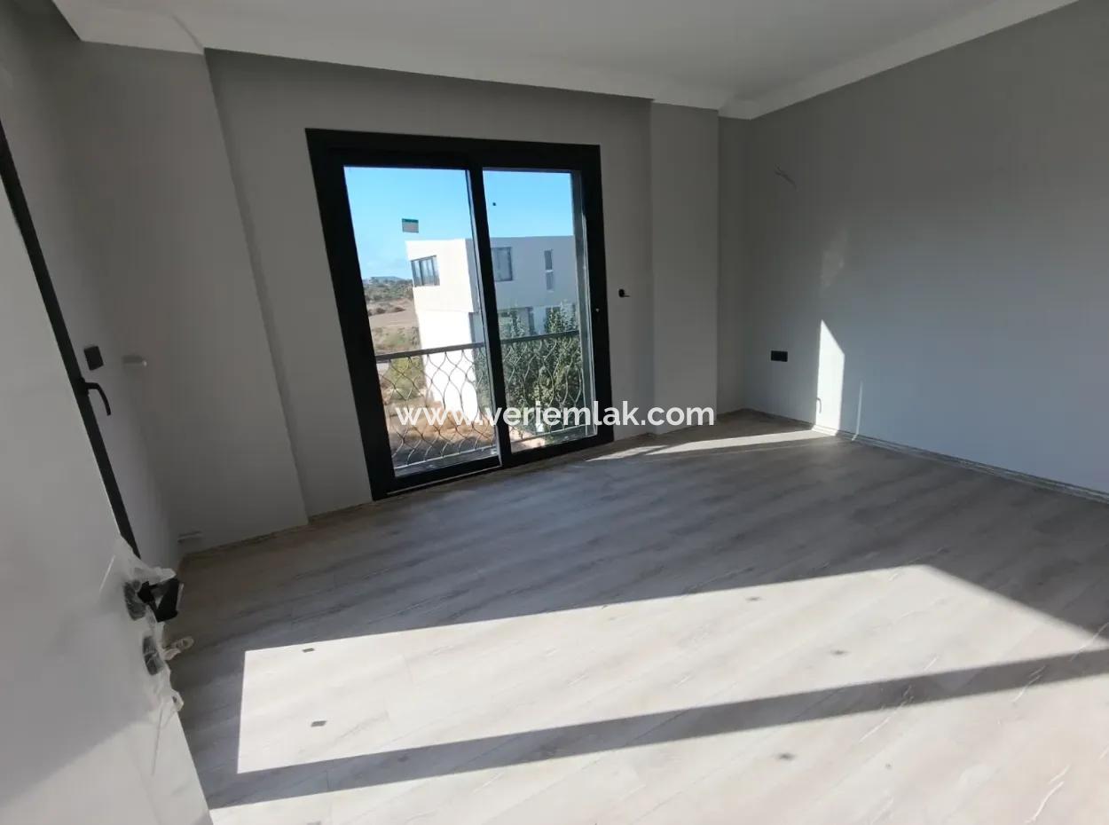 Your Dream Life Awaits You With Luxury Detached 4 1 Villa With Pool In Seferihisar Akarca Region!