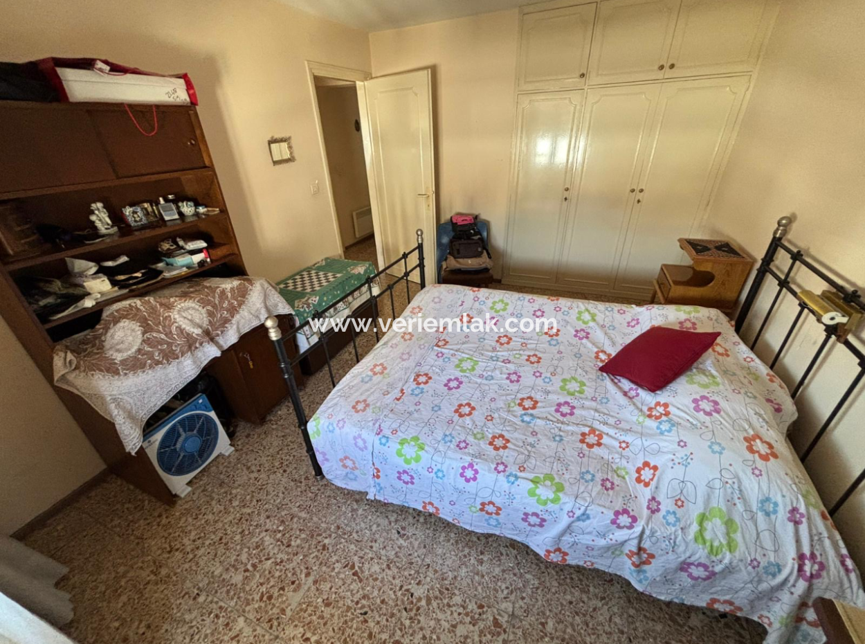 4 1 Apartment For Sale On Alsancak Aliçetinkaya Boulevard!