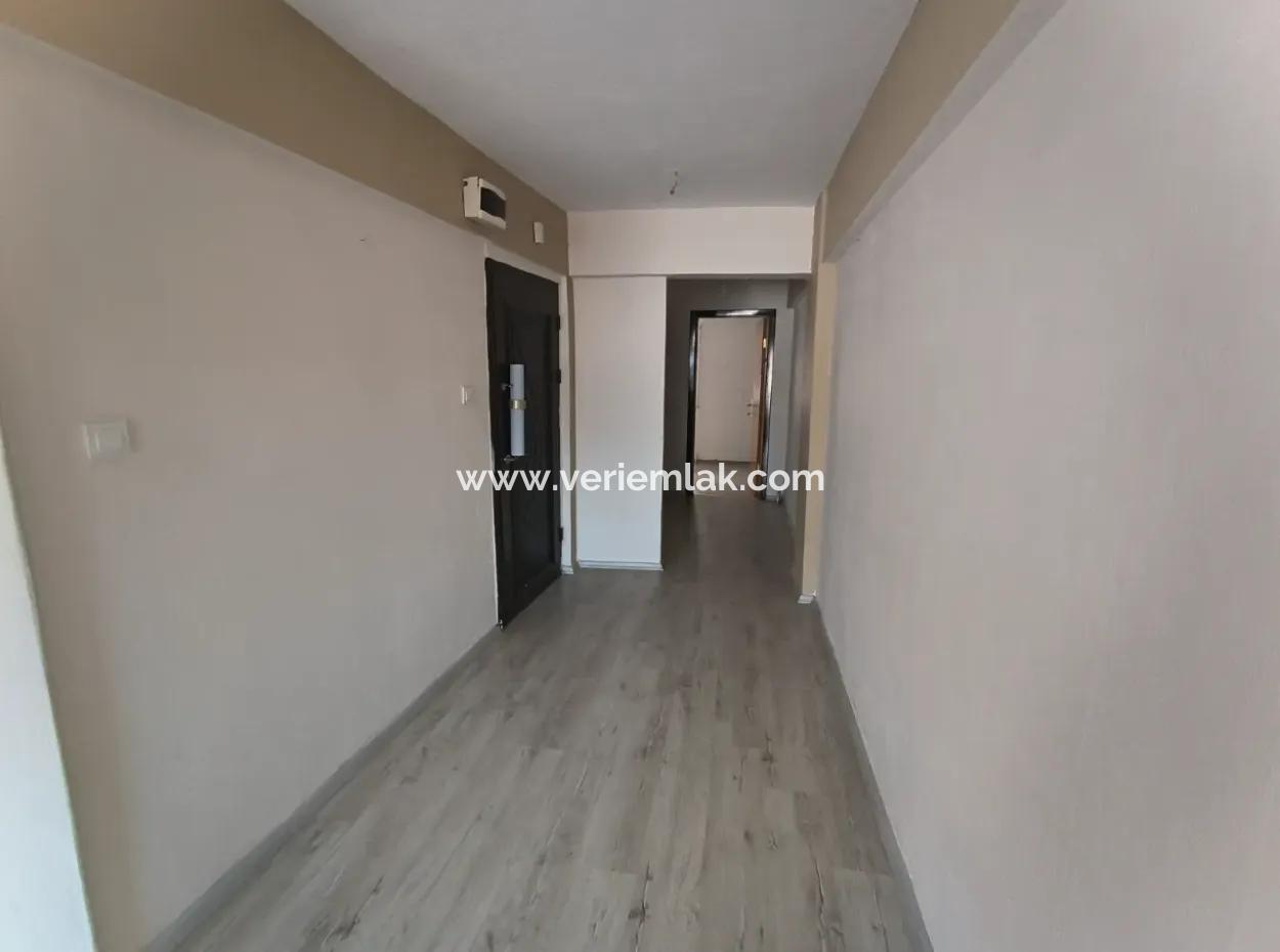 Opportunity Office / Office For Sale In The Center Of Izmir Where Business Centers Are Busy