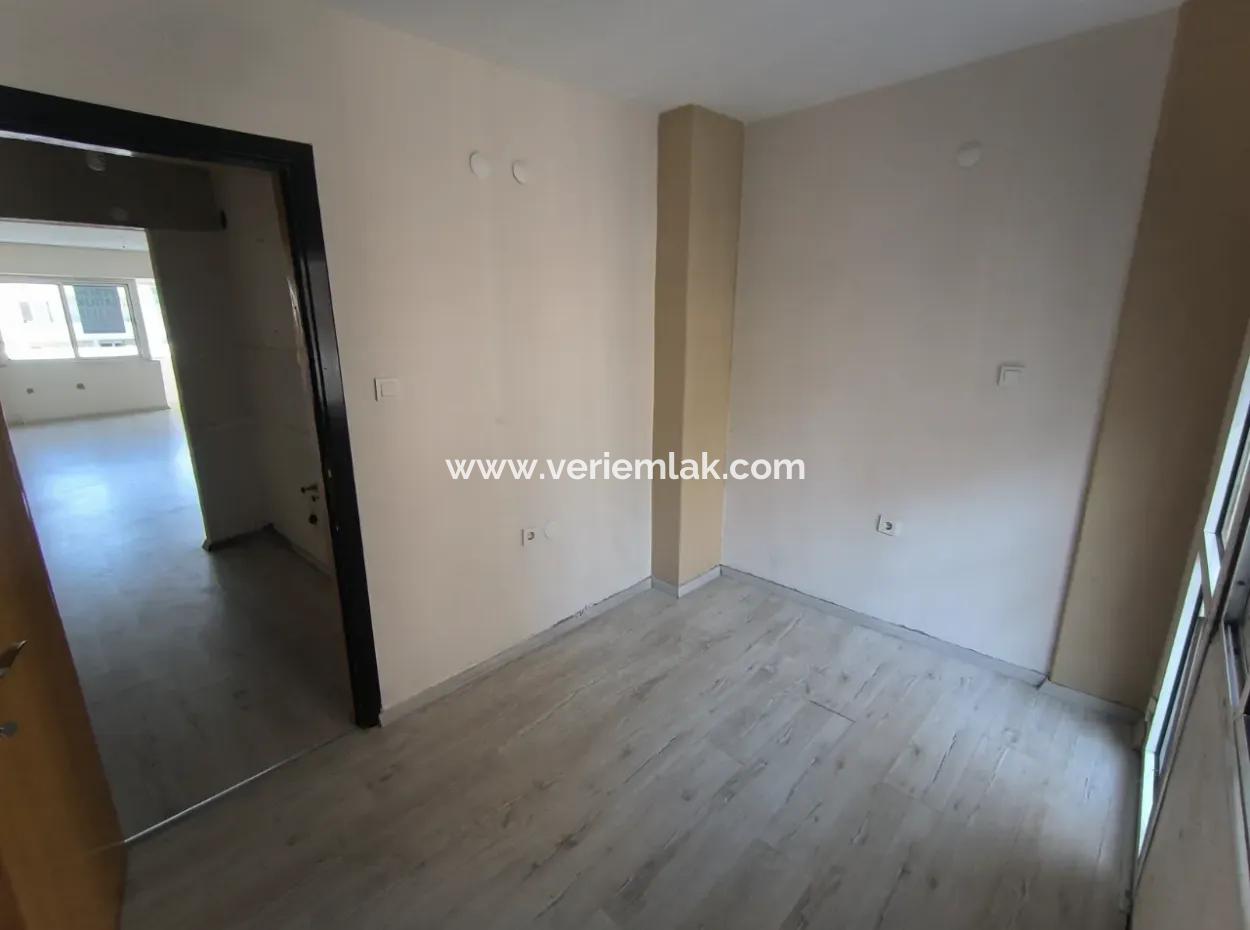 Opportunity Office / Office For Sale In The Center Of Izmir Where Business Centers Are Busy