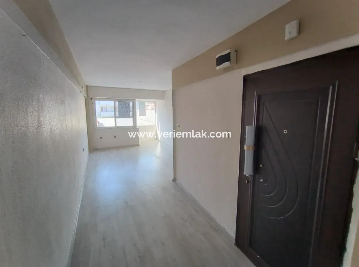 Opportunity Office / Office For Sale In The Center Of Izmir Where Business Centers Are Busy