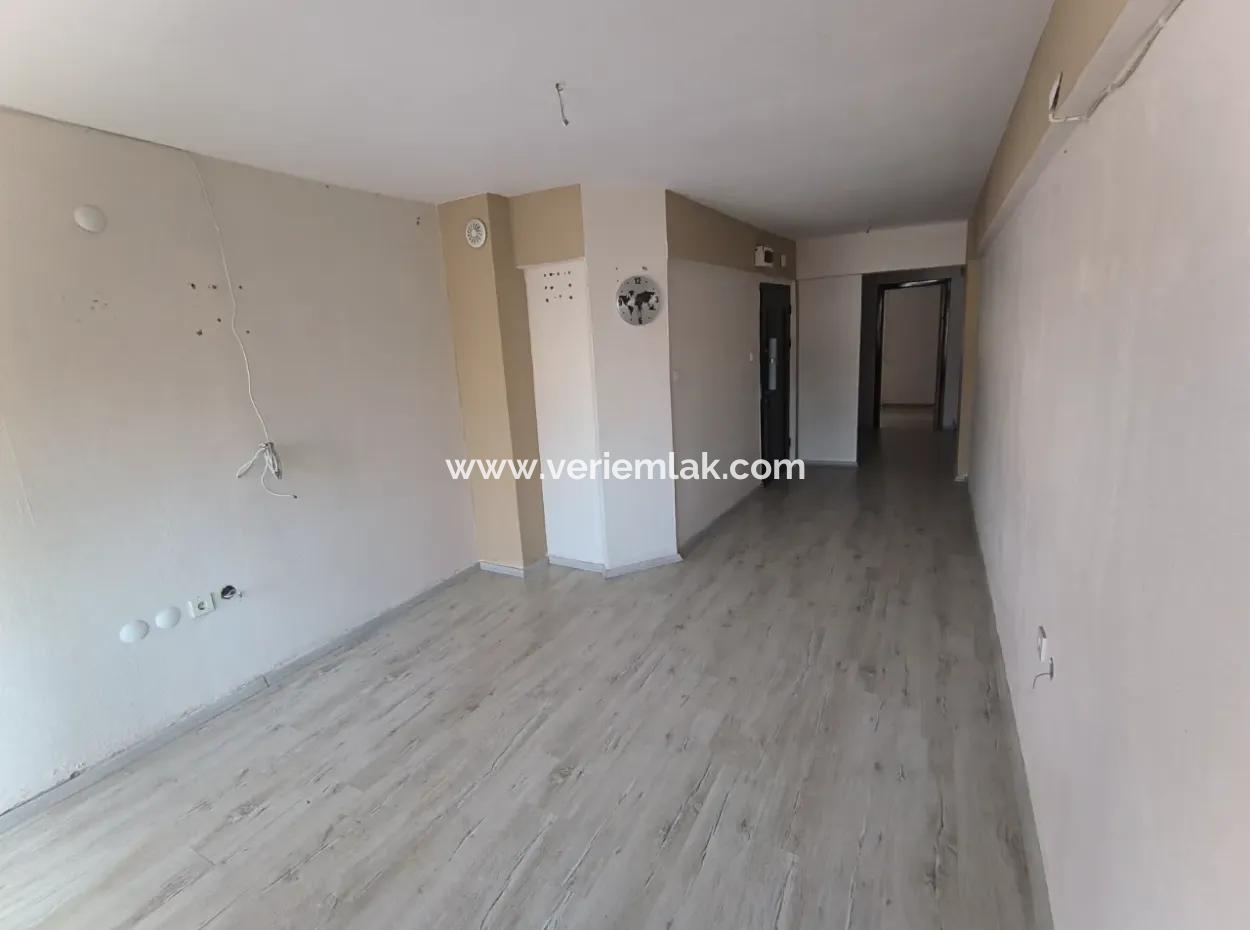 Opportunity Office / Office For Sale In The Center Of Izmir Where Business Centers Are Busy