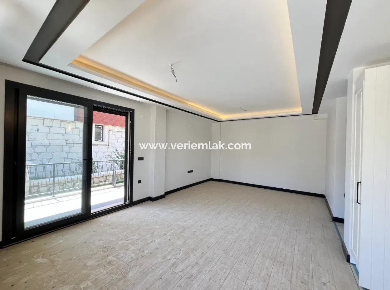 Luxury And Comfortable Villa Privilege In The Heart Of The City