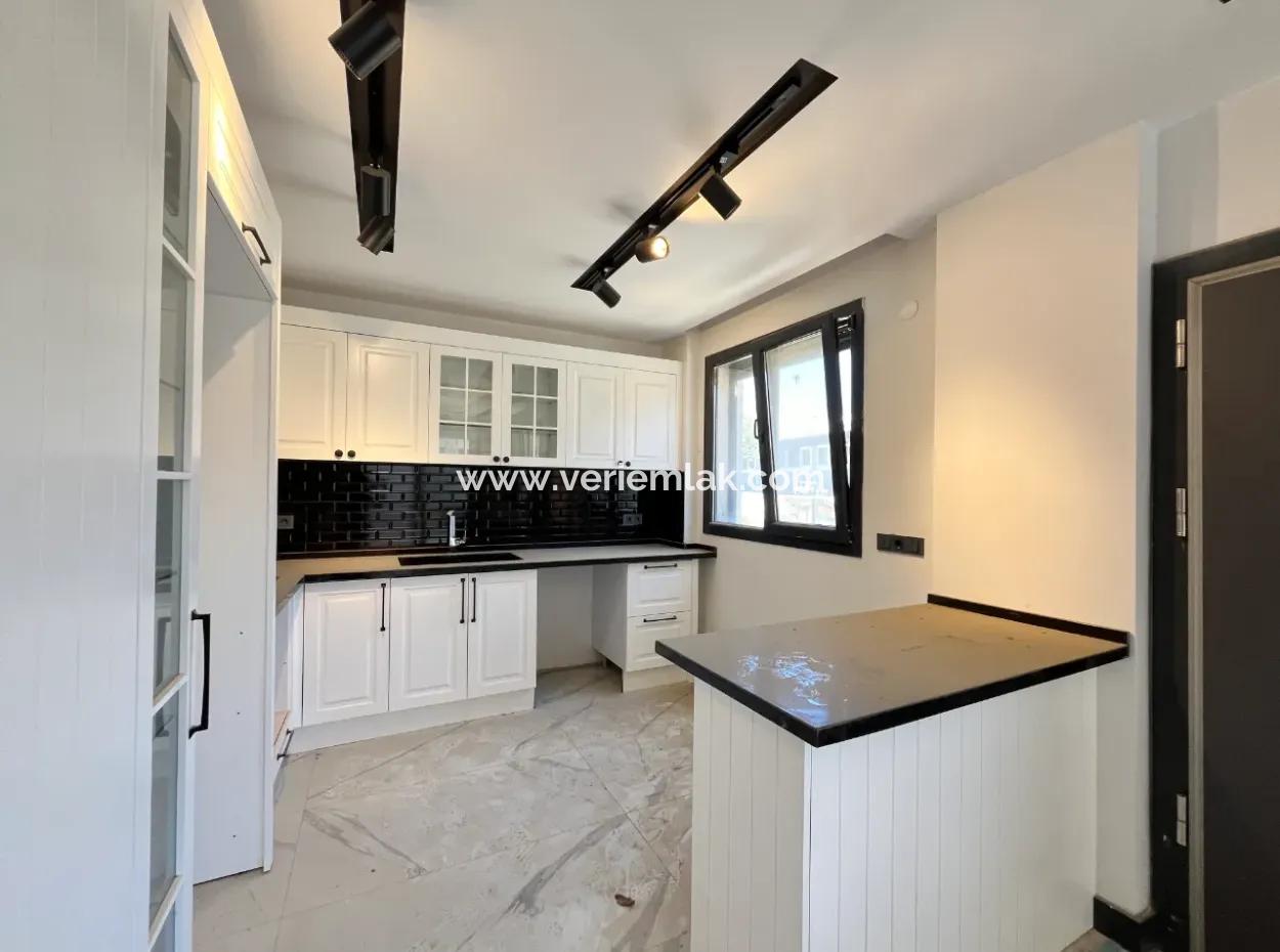 Luxury And Comfortable Villa Privilege In The Heart Of The City