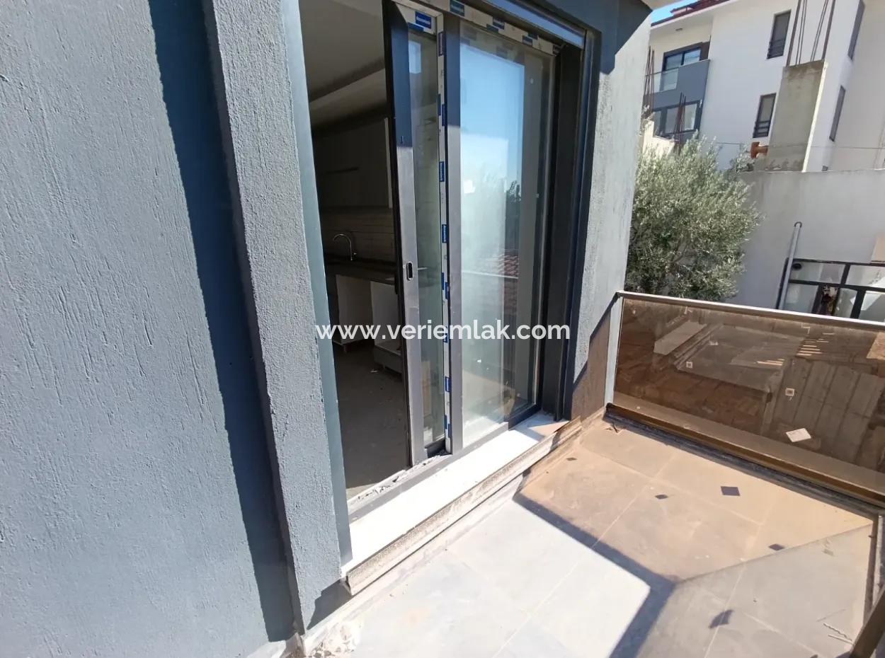 1 1 Apartment Suitable For Investment In Seferihisar Gözsüzler