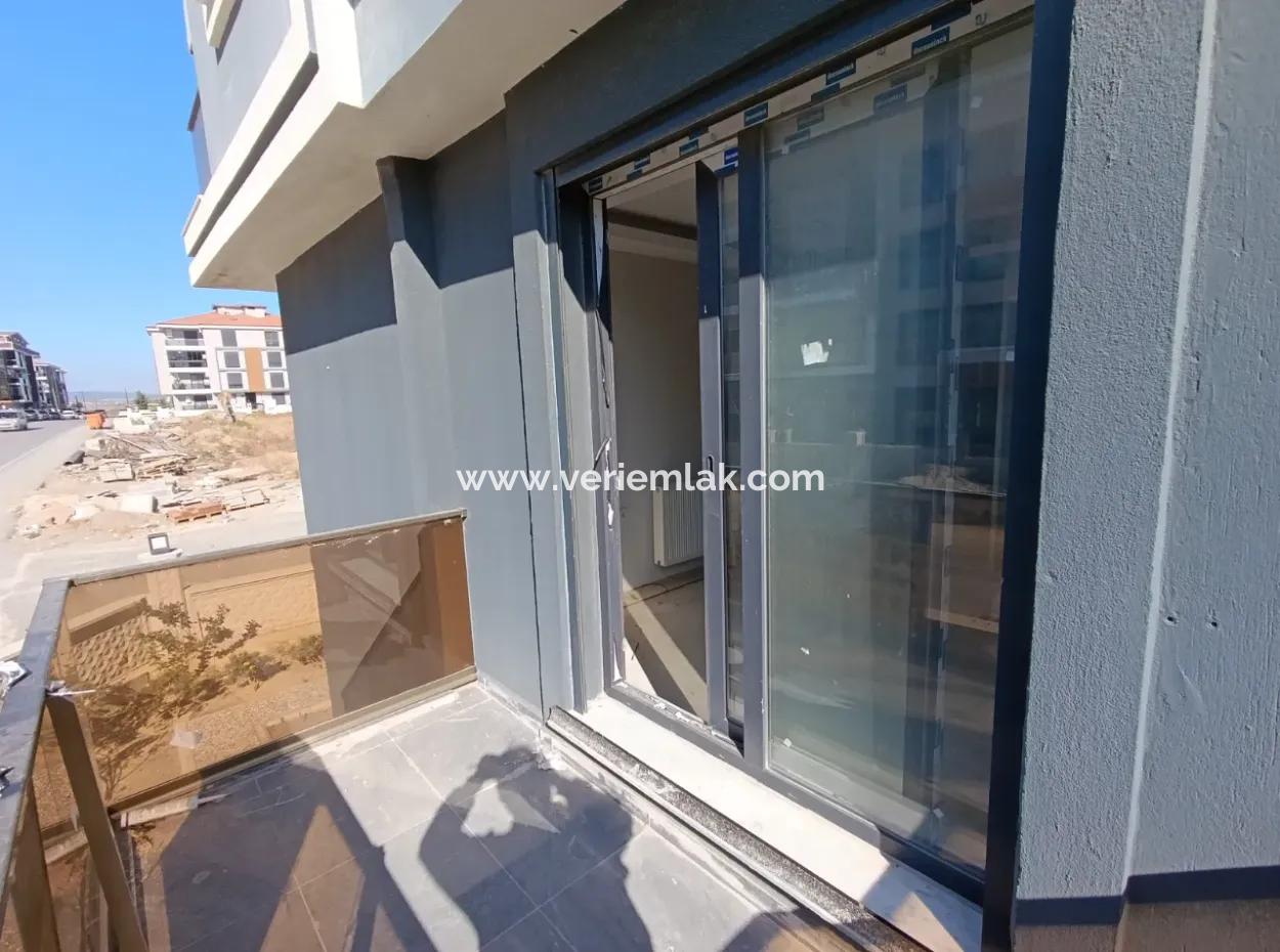 1 1 Apartment Suitable For Investment In Seferihisar Gözsüzler