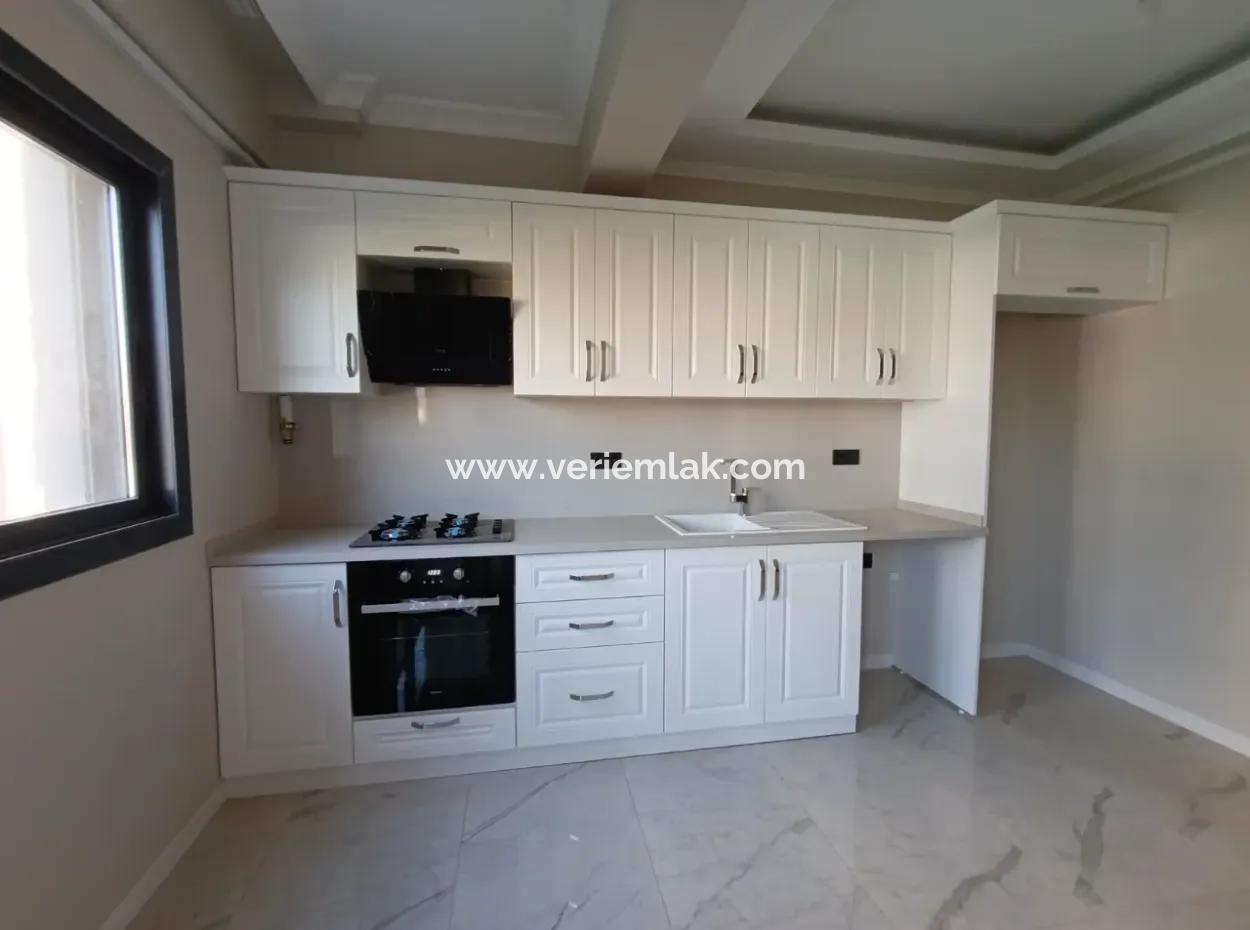 3 1 Mezzanine Spacious Apartment In Seferihisar Camikebir Neighborhood With Garden, Pool And Security!