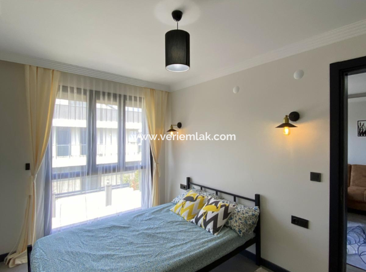 1 1 Apartment For Sale In A Complex With Pool In Seferihisar Gözsüzler Region