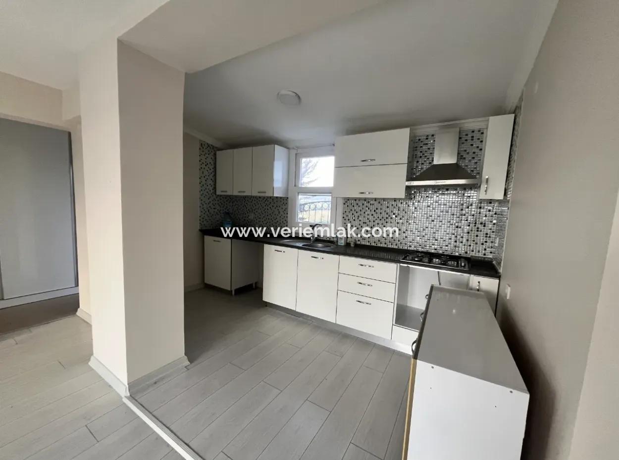 Villa For Sale In Seferihisar Düzce District, Centrally Located, With Large Garden And Terrace