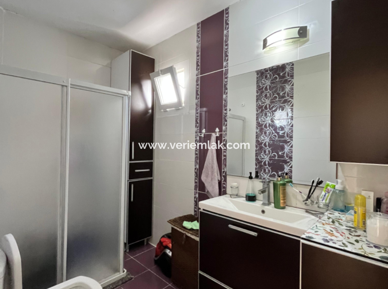 4 1 Detached Villa For Sale With Large Garden In Seferihisar Siğacik Girlen