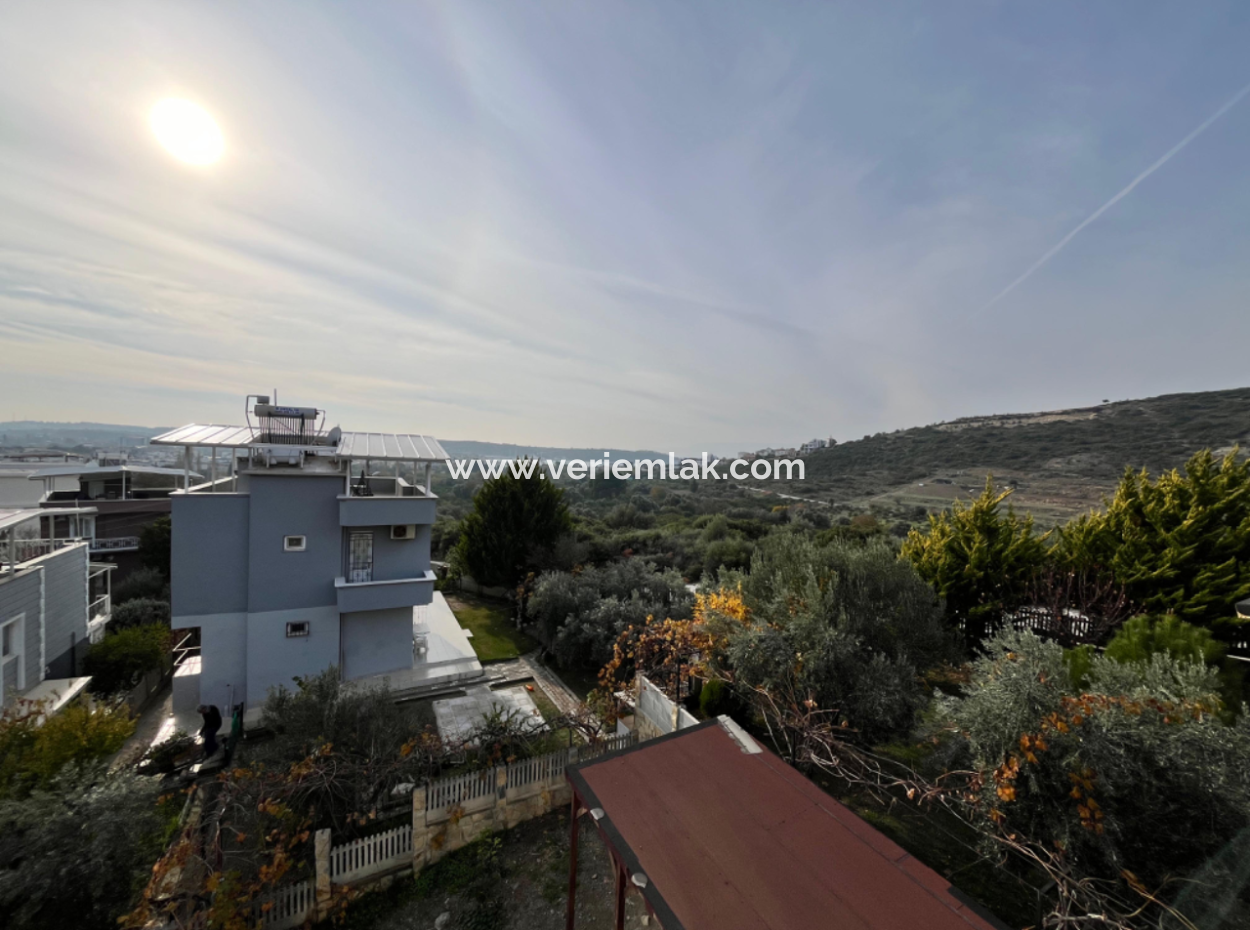 4 1 Detached Villa For Sale With Large Garden In Seferihisar Siğacik Girlen