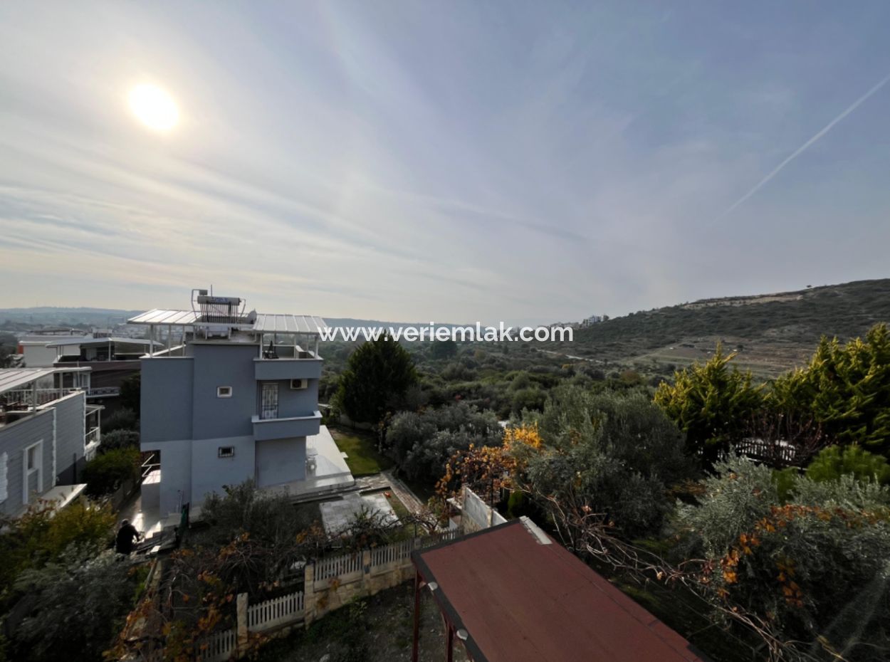 4 1 Detached Villa For Sale With Large Garden In Seferihisar Siğacik Girlen