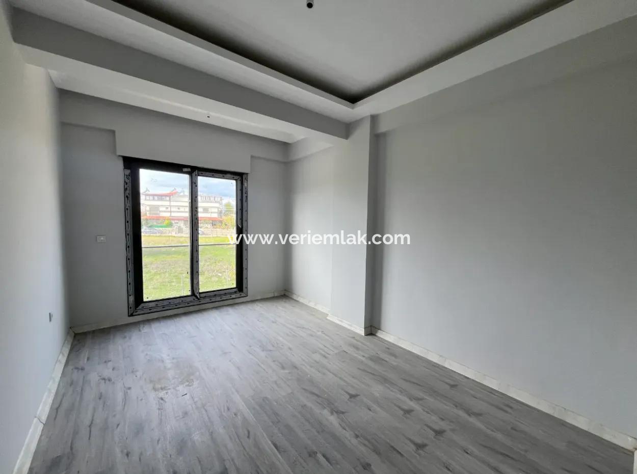 3 In 1 Detached Villa With Pool In Seferihisar Tepecik Neighborhood