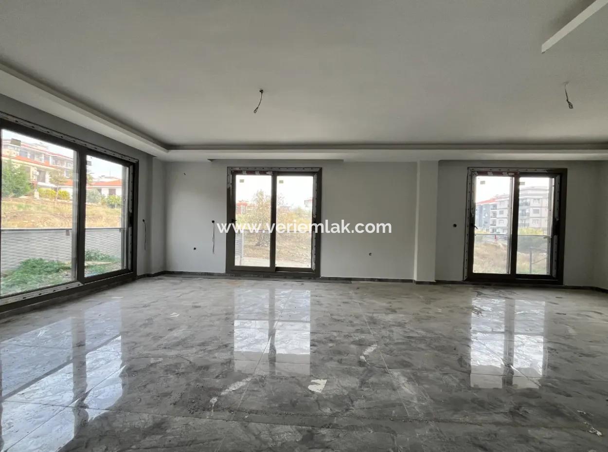 Corner Parcel 4 2 Luxury Villa In Seferihisar Gözsüzler!